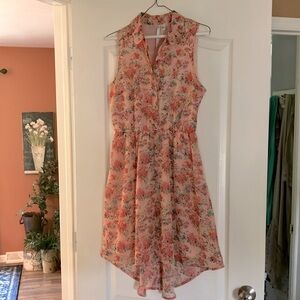 Collared, sleeveless dress